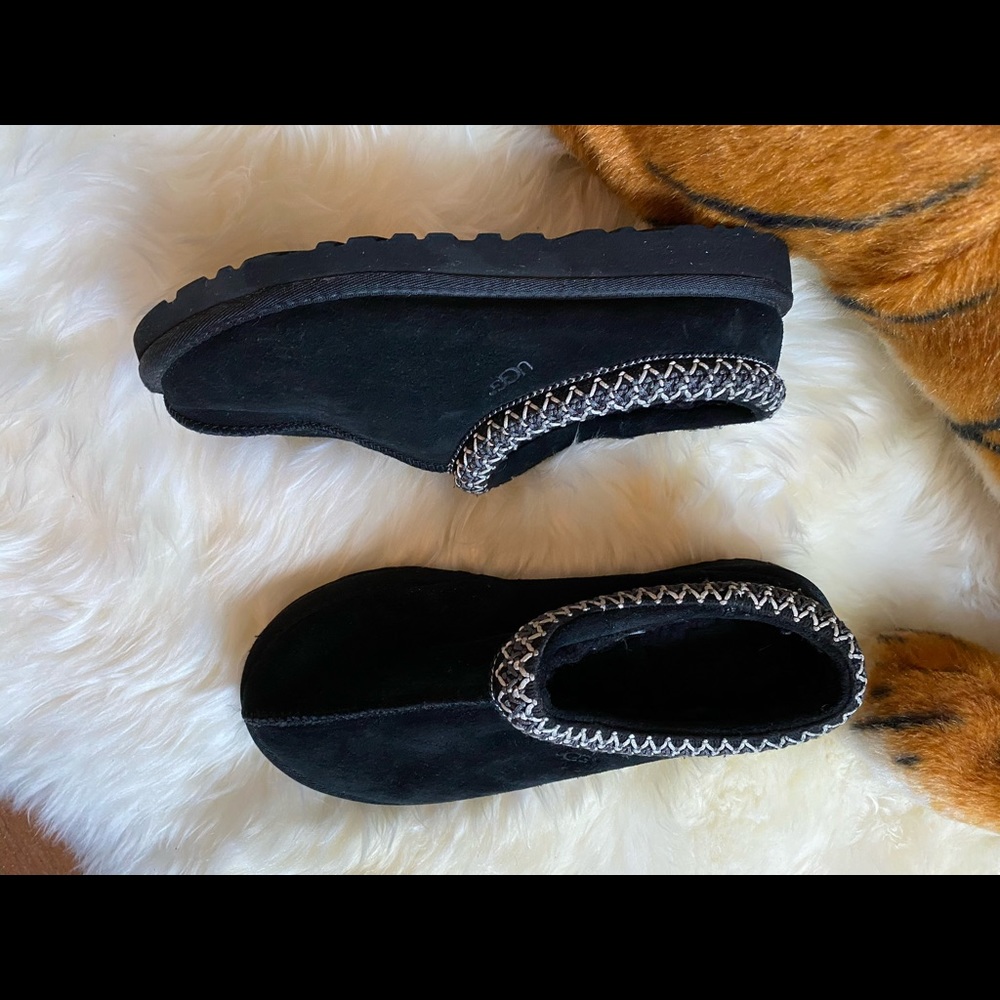 Uggs shoes